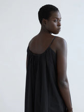 Load image into Gallery viewer, nantes dress in onyx