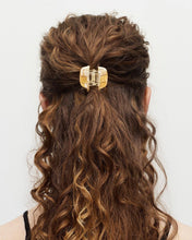 Load image into Gallery viewer, mini claw in blonde tortoise