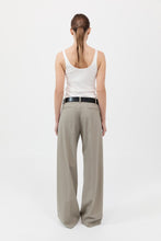 Load image into Gallery viewer, organic cotton slim scoop tank in white
