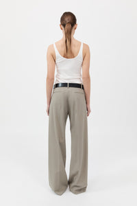 organic cotton slim scoop tank in white