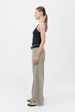 Load image into Gallery viewer, organic cotton slim scoop tank in black