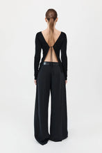 Load image into Gallery viewer, wide leg pleat pants in black