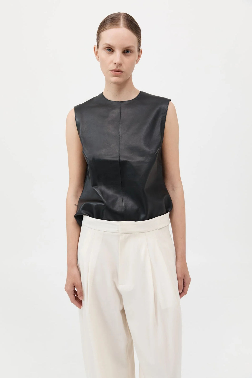 leather top in black