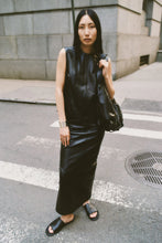 Load image into Gallery viewer, leather top in black