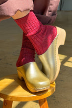 Load image into Gallery viewer, her socks in carmine glitter