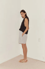 Load image into Gallery viewer, loose knitted vest in black
