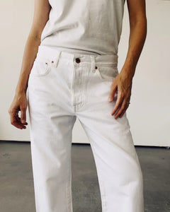 the loose crop in white