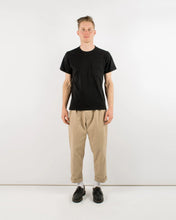 Load image into Gallery viewer, heavy duty tee single pocket tee in black