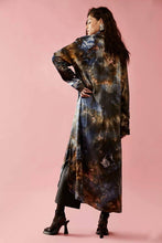 Load image into Gallery viewer, silk maxi button-down in midnight