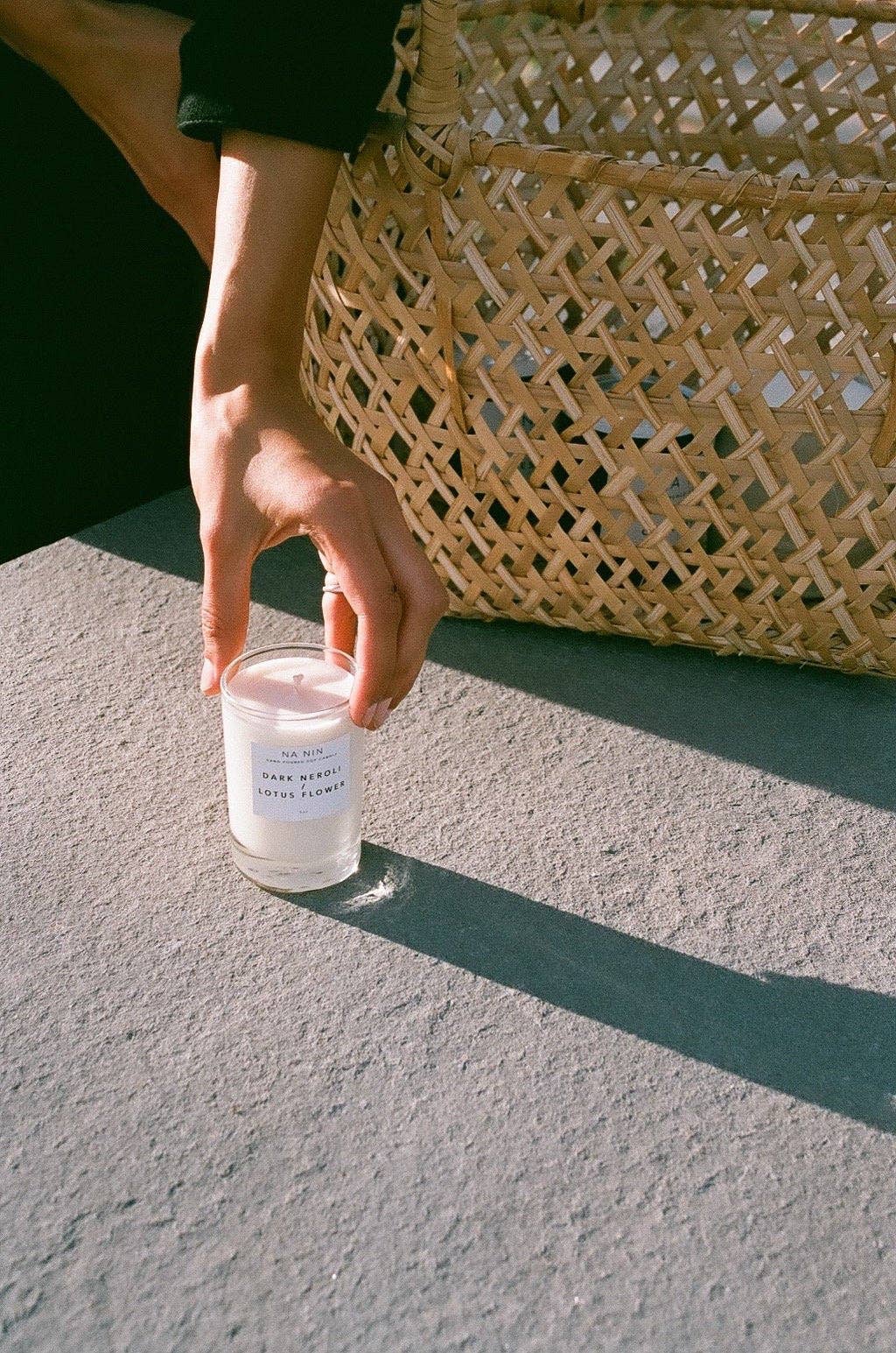 dark neroli & lotus flower candle