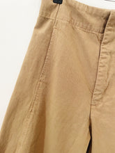 Load image into Gallery viewer, arc pant in stone wash sand