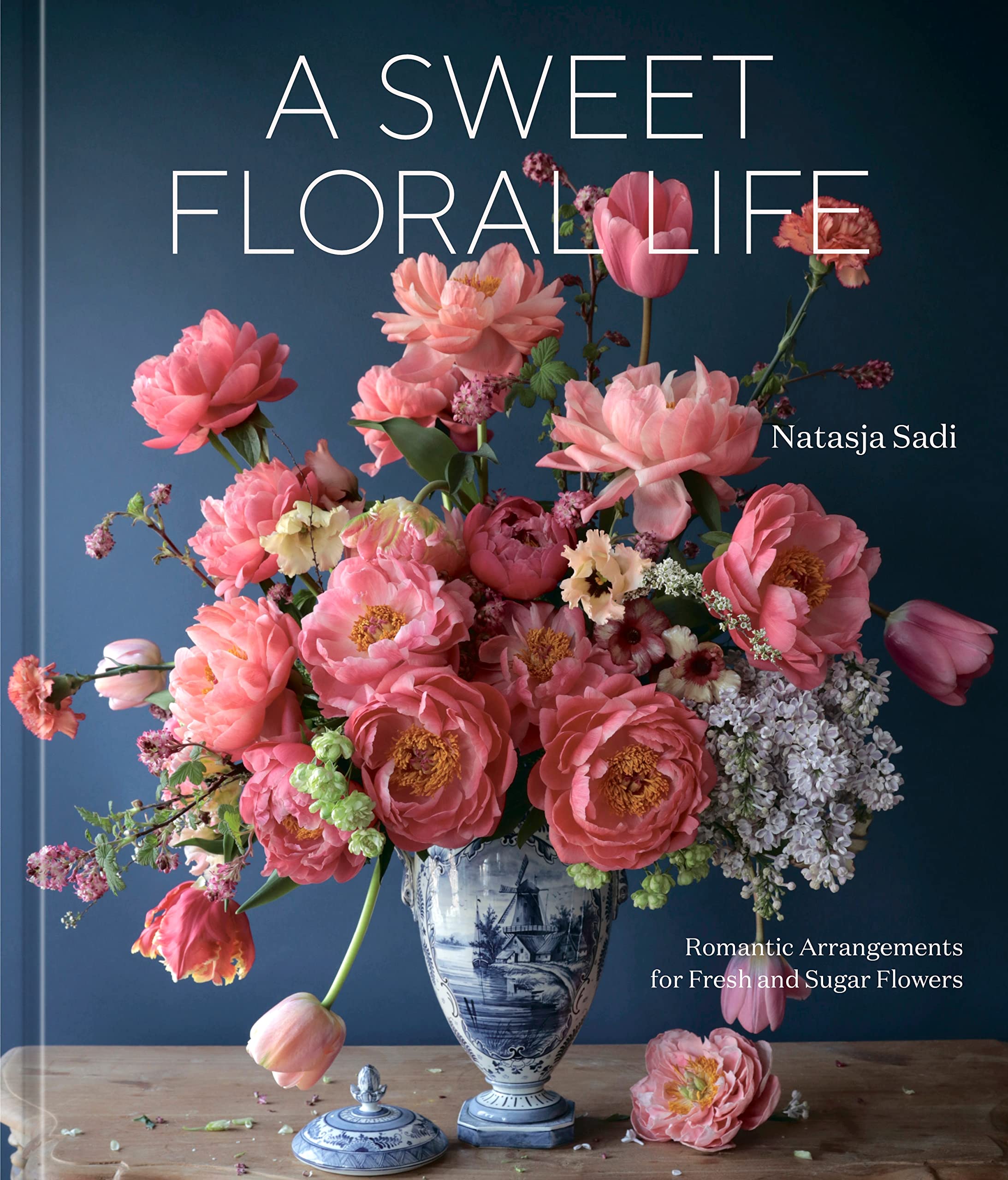 Crepe Paper Flowers: The Beginner's Guide to Making and Arranging Beautiful Blooms [Book]