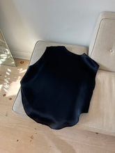 Load image into Gallery viewer, silk organza oversized sheath top in black