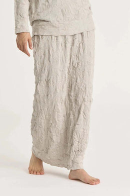 crinkle knit skirt in platinum