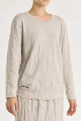 crinkled summer knit in platinum