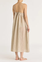 Load image into Gallery viewer, ripple finish strap dress in beige