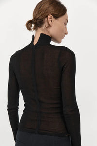 second skin knit top in black
