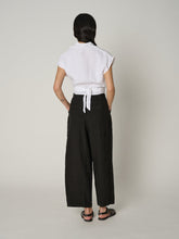 Load image into Gallery viewer, linen boy trouser in onyx