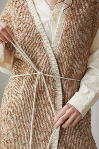 knit weave vest in praline
