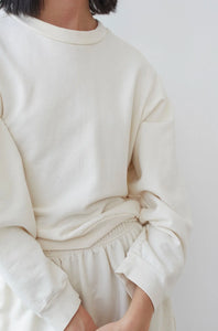 easy summer sweatshirt in natural
