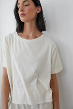 Load image into Gallery viewer, box tee in natural