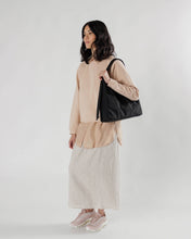 Load image into Gallery viewer, nylon shoulder bag in black