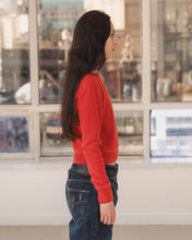 Load image into Gallery viewer, tier sweater in melograno red