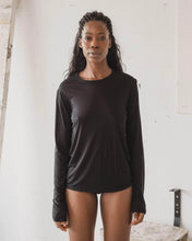 Load image into Gallery viewer, long sleeve tee in black