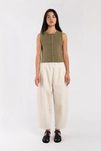 Load image into Gallery viewer, boucle rib vest in ivy