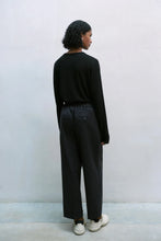 Load image into Gallery viewer, wool masculine pants in anthracite