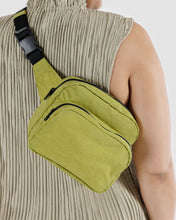 Load image into Gallery viewer, fanny pack in lemongrass