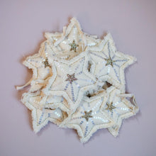 Load image into Gallery viewer, bullion star lavender sache ornament
