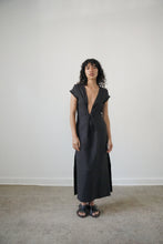 Load image into Gallery viewer, oly dress in black