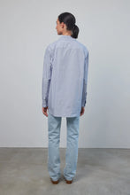 Load image into Gallery viewer, nolan shirt primary blue yarn dye stripe