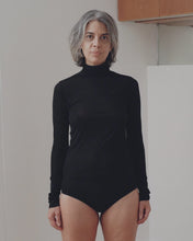 Load image into Gallery viewer, turtle neck in black